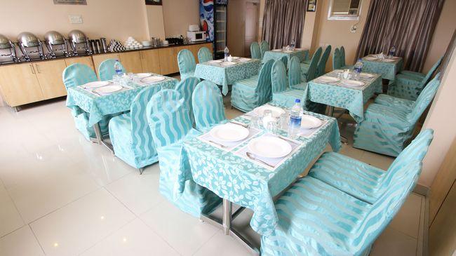 Hotel Crescent Inn Madras Restaurant foto