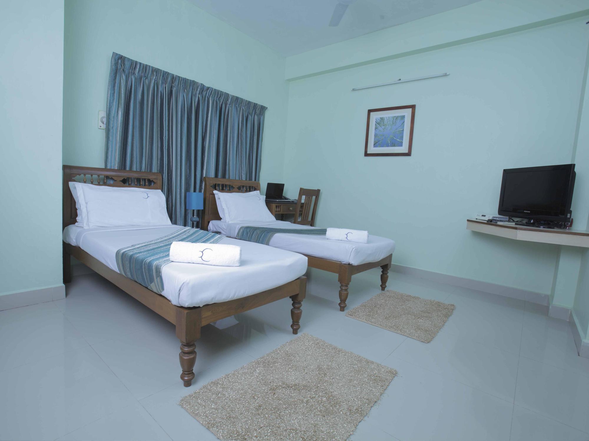 Hotel Crescent Inn Madras Buitenkant foto